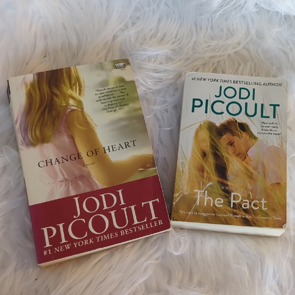 Jodi Picoult Book Set